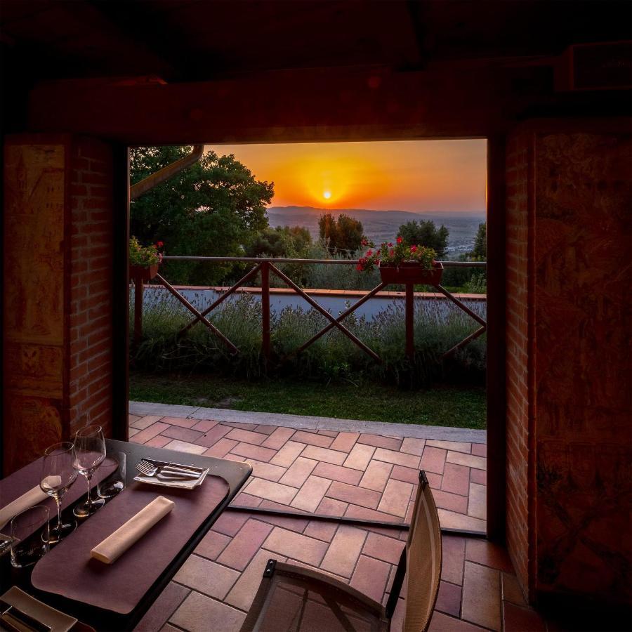 Albergo Ristorante Il Terziere 特雷维 外观 照片